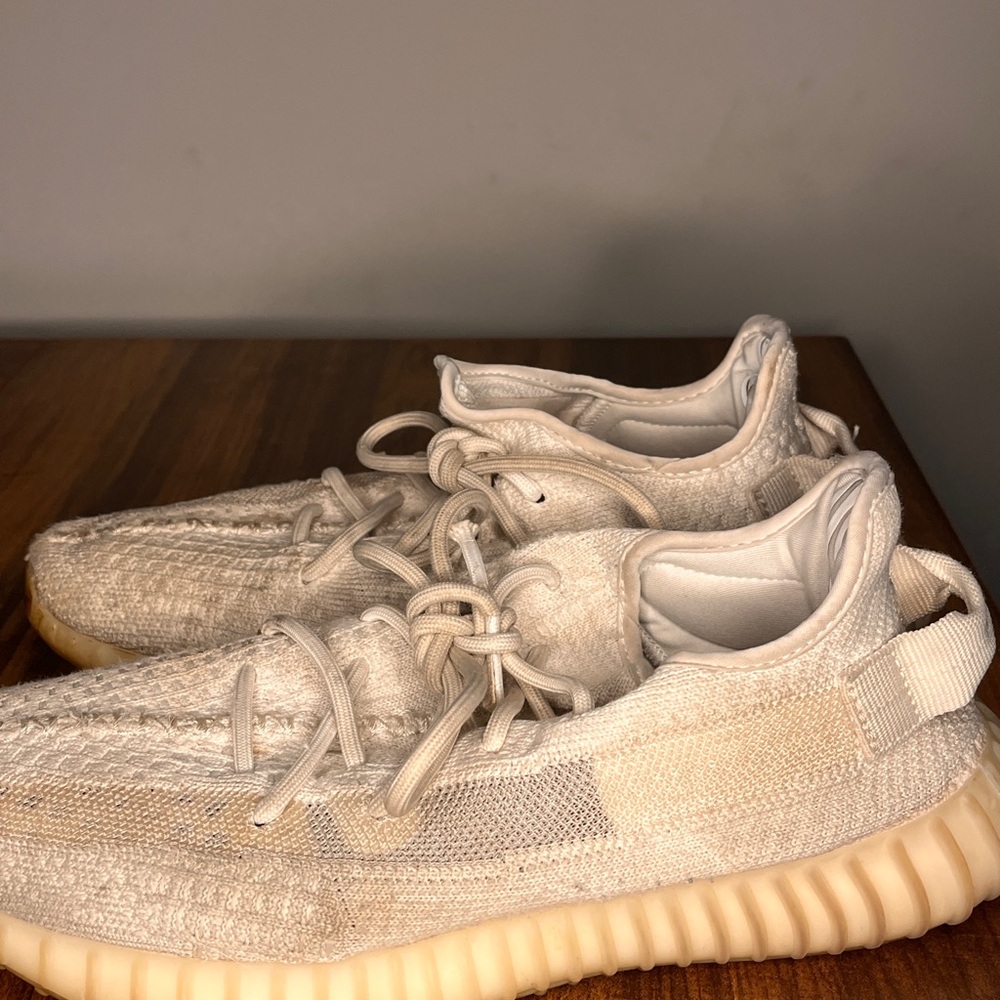 Yeezy bone men’s 8.5